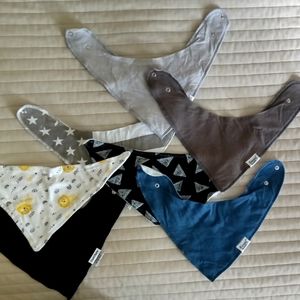 BABY BIBS-set of 6